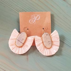 ☀️5/$25 Plunder pink & marble earrings